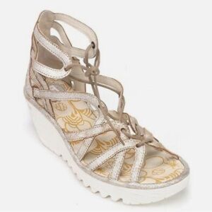 Fly London Women’s ‘Yuke' Platform Wedge Sandal Pearl Silver Sz 37 ( 6-6.5 US)